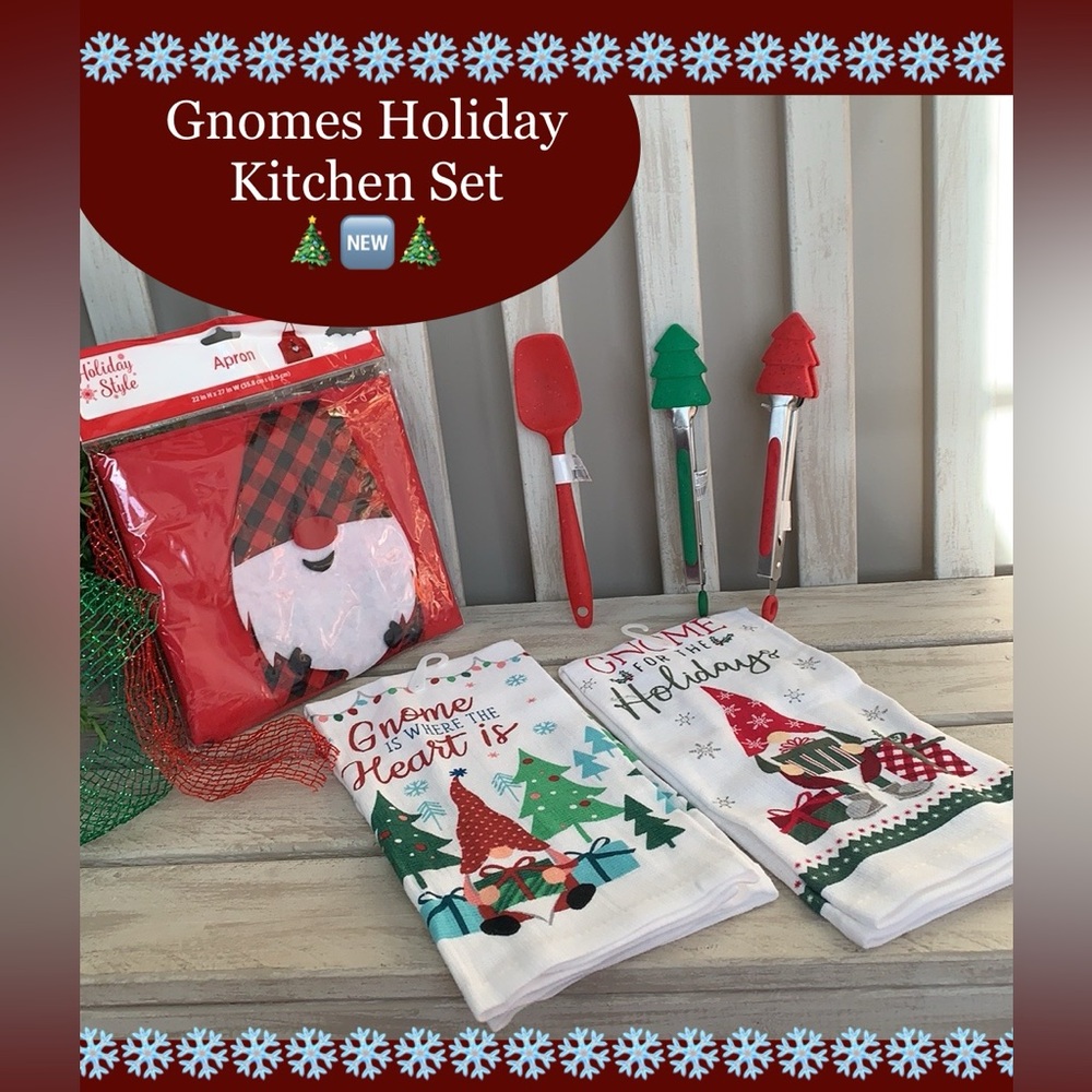 Gnomes Christmas Kitchen Set 2-Towels, 2-Tongs, 1- Spoon & Apron NEW